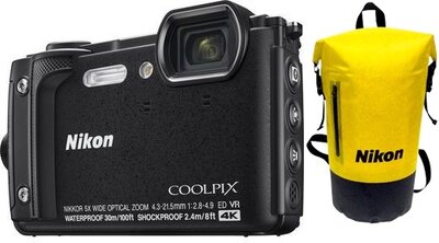 NIKON COOLPIX W300 Holiday Kit fekete