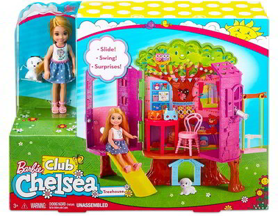 Mattel FPF83 Barbie: Chelsea erdei klubháza