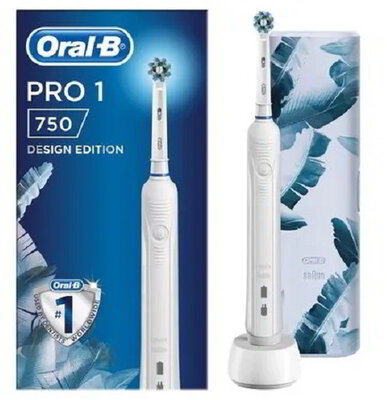 Oral-B PRO 750 Cross Action fejjel fehér elektromos fogkefe + útitok