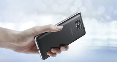 Samsung S Charger Fekete Hátlap / Alpha (EP-CG850IBE)