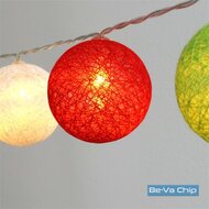 Gömb alakú 6cm/színes fonott/3m/piros-fehér-zöld/20db LED-es/USB-s fénydekoráció